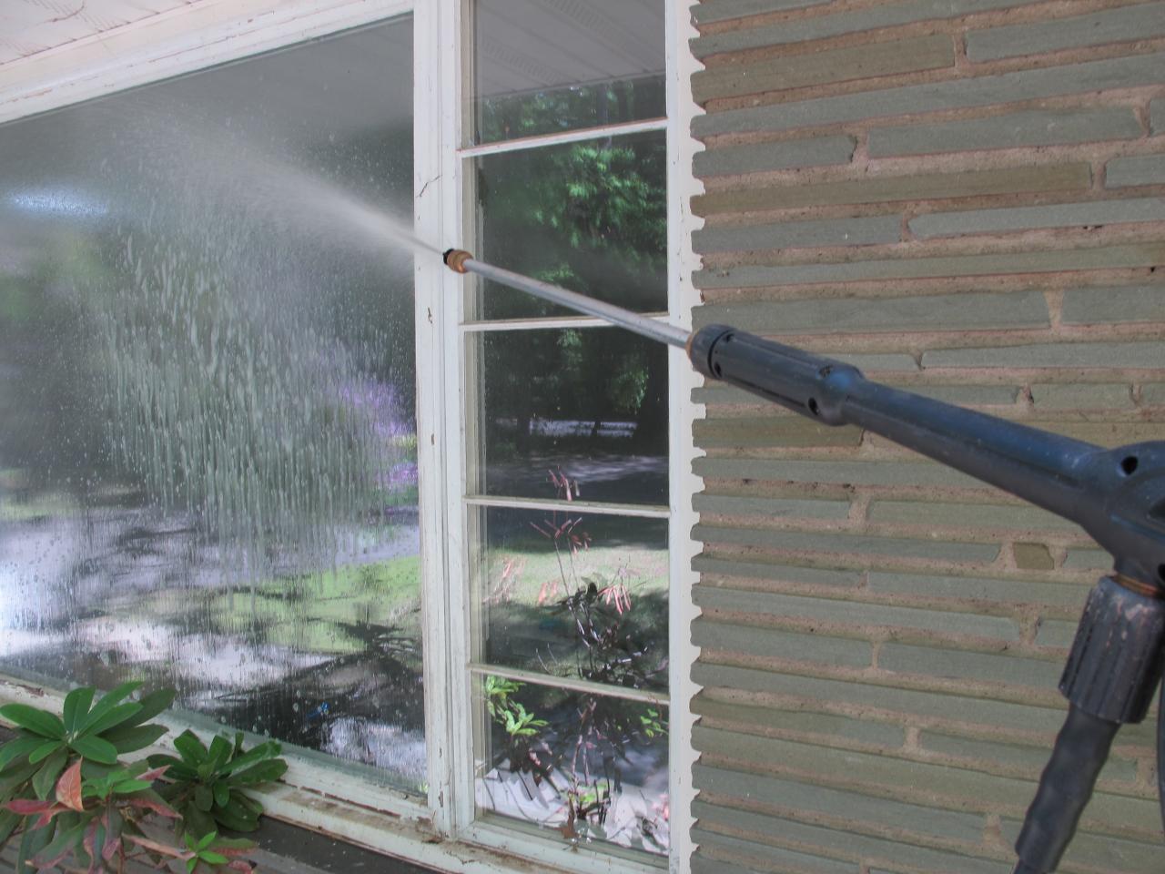 pressure-washing-tips-to-prevent-harm