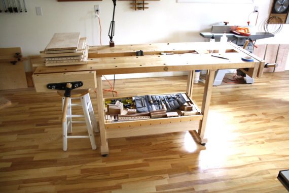Industrial Wooden Workbench is Indispensable in Your Workplace